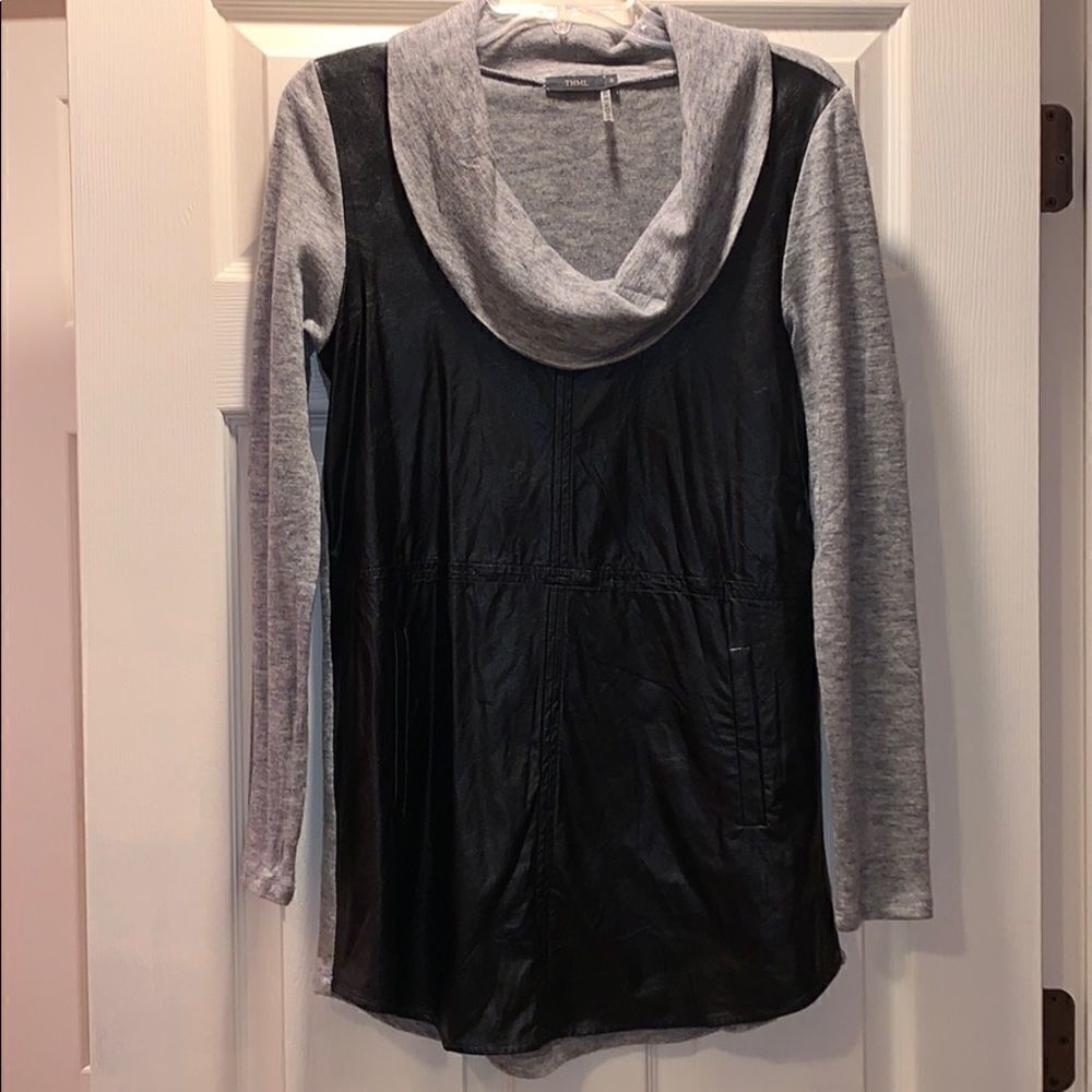 ✨THML Gray & Faux Leather Tunic Top - Picture 1 of 6
